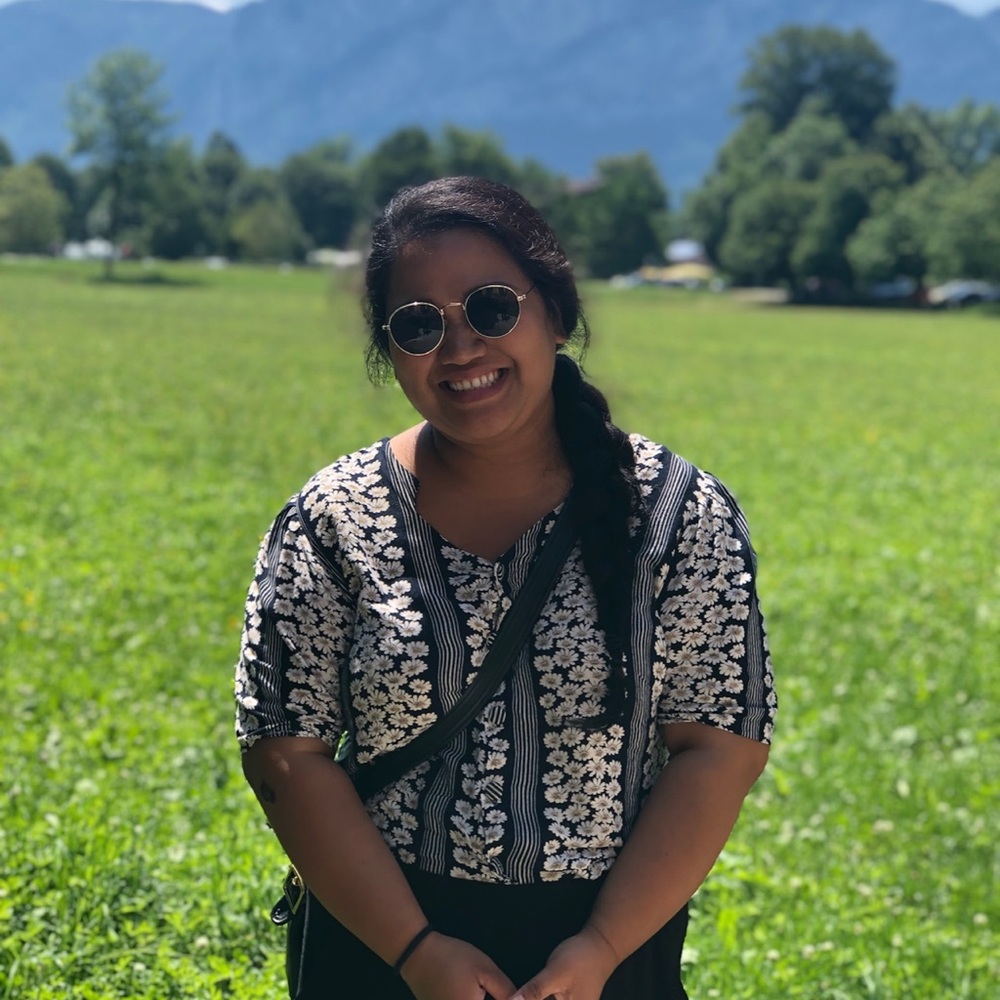 Meet your Posher, Reia